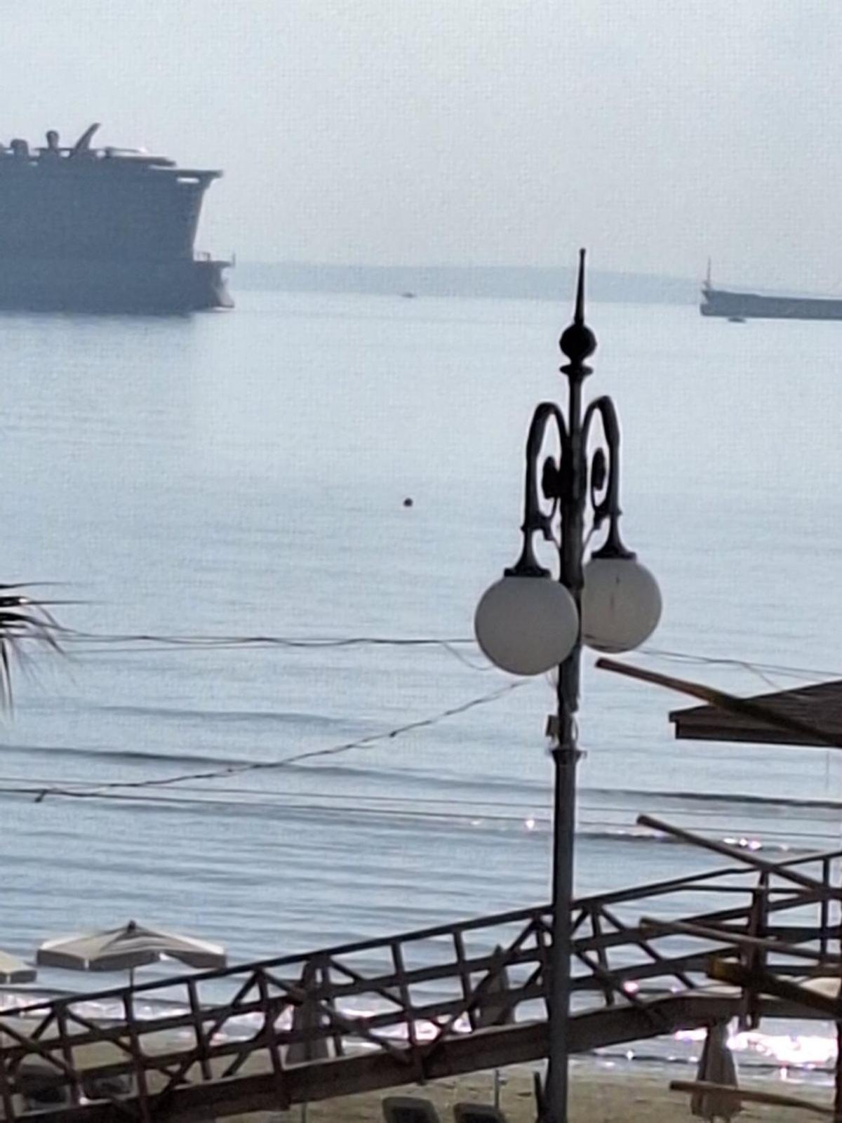 Paradise By The Sea Larnaca Bagian luar foto